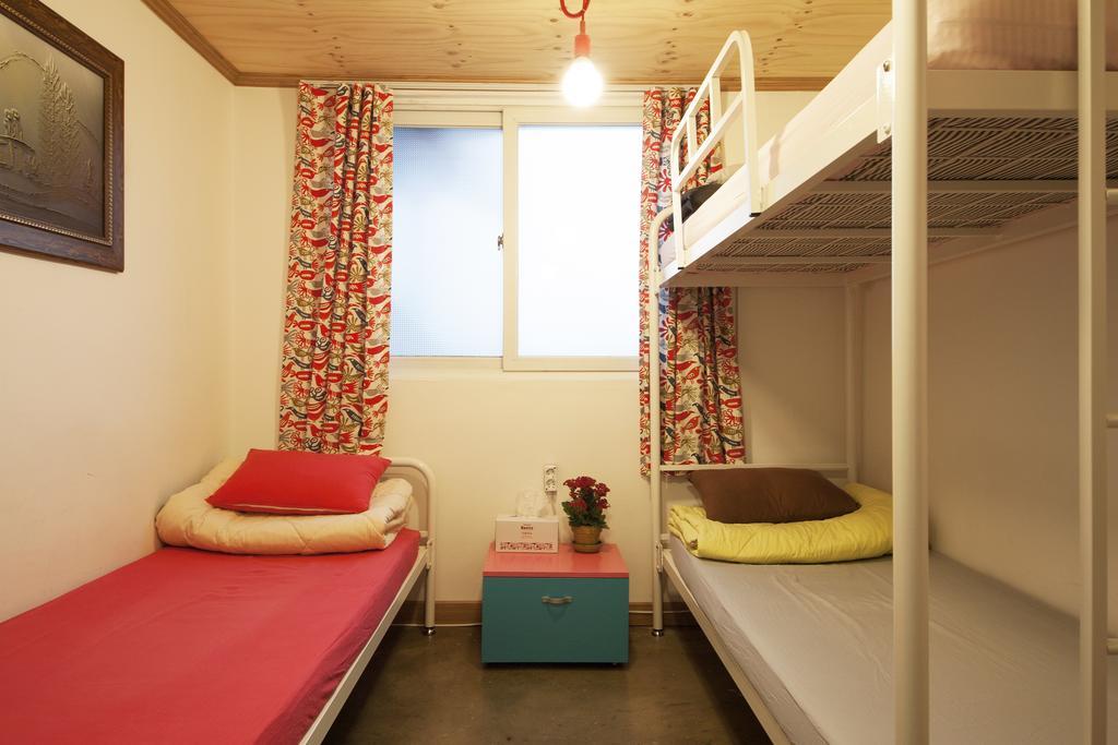 Hongdae Lazy Fox Hostel In Seul Pokój zdjęcie