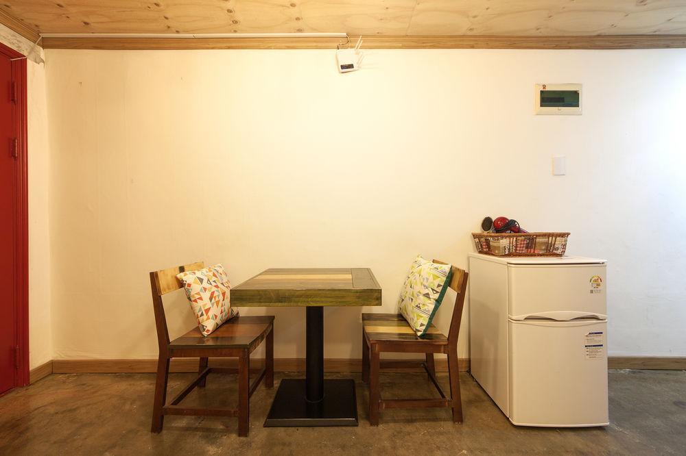 Hongdae Lazy Fox Hostel In Seul Zewnętrze zdjęcie