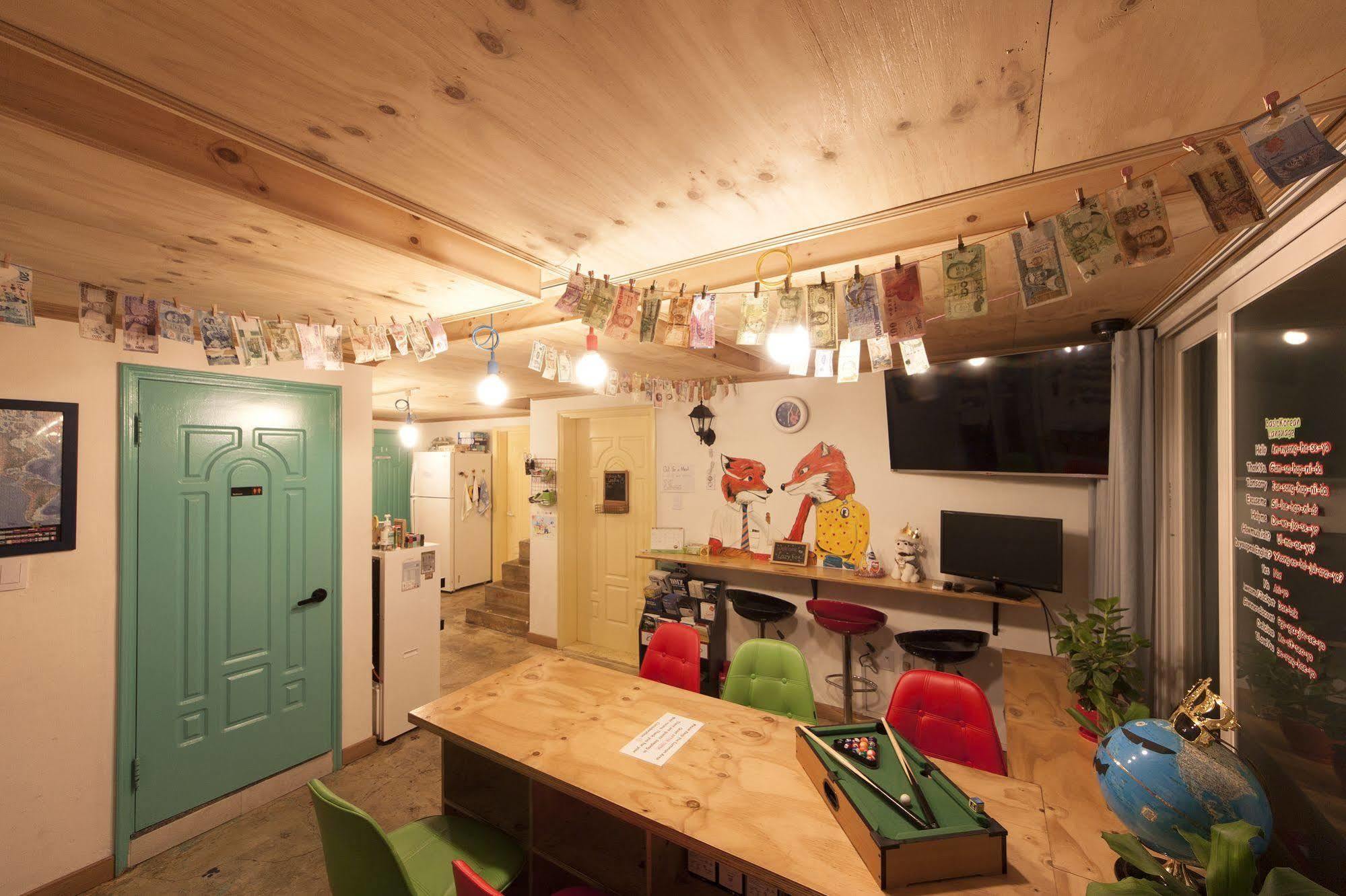 Hongdae Lazy Fox Hostel In Seul Zewnętrze zdjęcie
