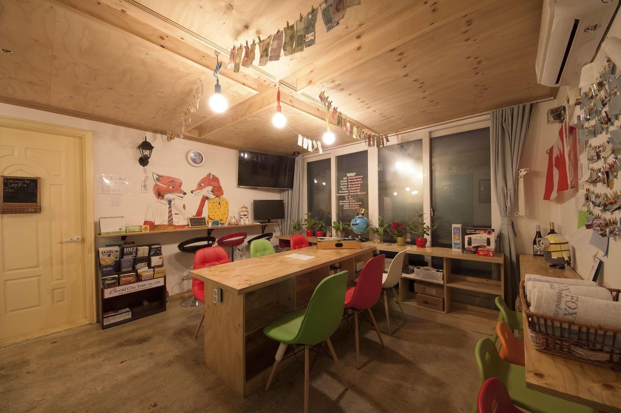 Hongdae Lazy Fox Hostel In Seul Zewnętrze zdjęcie
