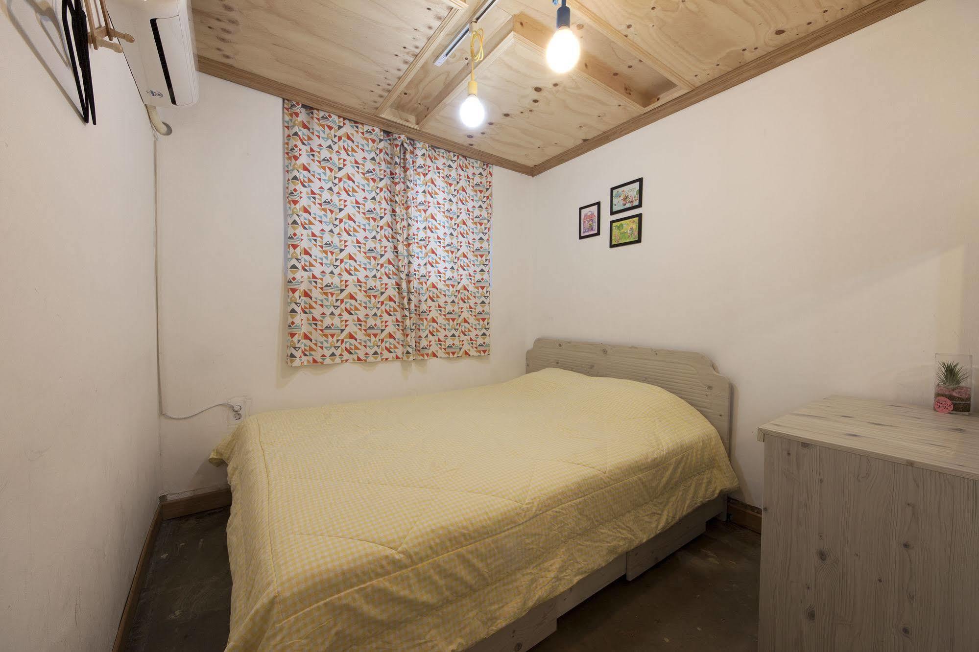 Hongdae Lazy Fox Hostel In Seul Zewnętrze zdjęcie